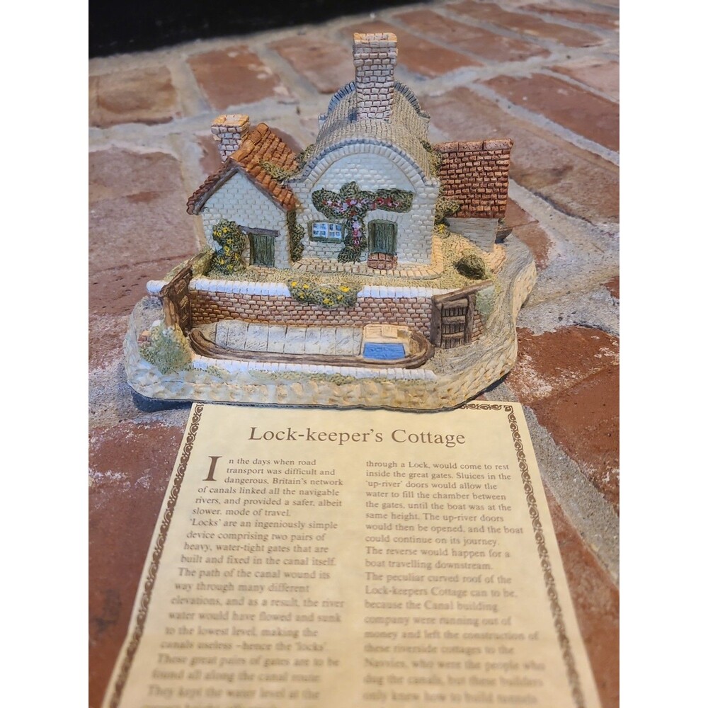 David Winter - The Midlands Collection - Lock Keepers Cottage  - 1987
